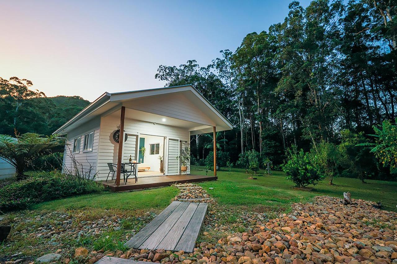 The Poolhaus Retreat - Peaceful Private Studio Valdora Exterior foto